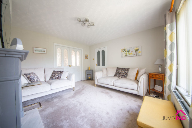  For Sale in Walsh Close, NEWTON-LE-WILLOWS | Jump-Pad – Newton-le-Willows - 4