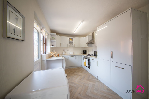  For Sale in Walsh Close, NEWTON-LE-WILLOWS | Jump-Pad – Newton-le-Willows - 9