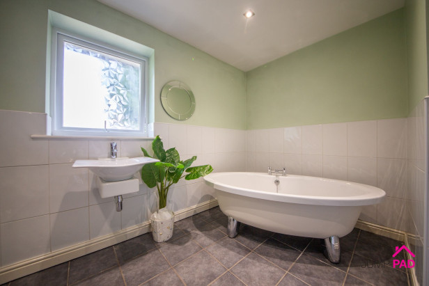  For Sale in Wargrave Mews, NEWTON-LE-WILLOWS | Jump-Pad – Newton-le-Willows - 18