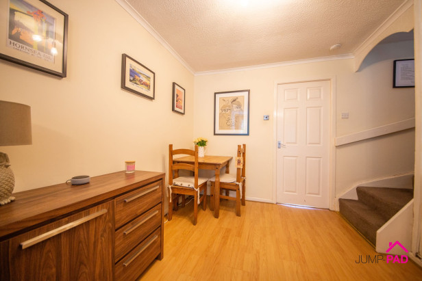  For Sale in Armstrong Close, Birchwood | Jump-Pad – Newton-le-Willows - 4