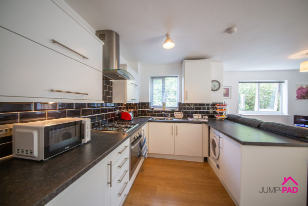  To Rent in Cheshire Close, NEWTON-LE-WILLOWS | Jump-Pad – Newton-le-Willows - 3