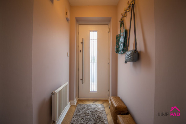  For Sale in Garston Crescent, NEWTON-LE-WILLOWS | Jump-Pad – Newton-le-Willows - 2