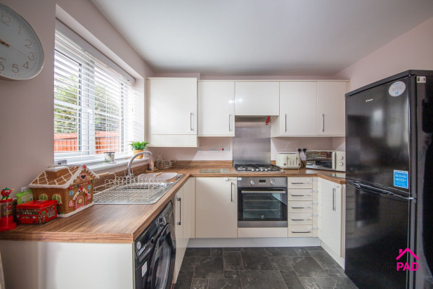  For Sale in Garston Crescent, NEWTON-LE-WILLOWS | Jump-Pad – Newton-le-Willows - 5