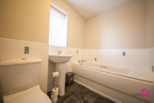  For Sale in Garston Crescent, NEWTON-LE-WILLOWS | Jump-Pad – Newton-le-Willows - 21