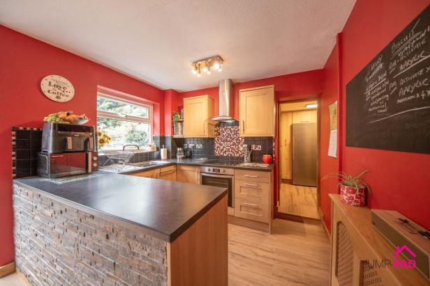  For Sale in Crown Park Drive, NEWTON-LE-WILLOWS | Jump-Pad – Newton-le-Willows - 7