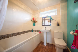  For Sale in Crown Park Drive, NEWTON-LE-WILLOWS | Jump-Pad – Newton-le-Willows - 21