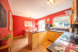  For Sale in Crown Park Drive, NEWTON-LE-WILLOWS | Jump-Pad – Newton-le-Willows - 21