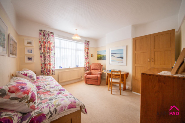  For Sale in Park Road South, NEWTON-LE-WILLOWS | Jump-Pad – Newton-le-Willows - 8
