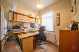  For Sale in Park Road South, NEWTON-LE-WILLOWS | Jump-Pad – Newton-le-Willows - 15