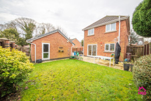  For Sale in Rosemary Drive, NEWTON-LE-WILLOWS | Jump-Pad – Newton-le-Willows - 16