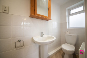  For Sale in Rosemary Drive, NEWTON-LE-WILLOWS | Jump-Pad – Newton-le-Willows - 16