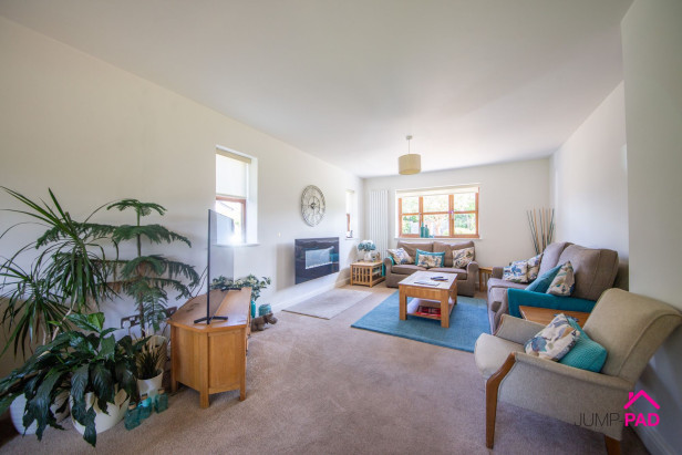  For Sale in Holford Way, NEWTON-LE-WILLOWS | Jump-Pad – Newton-le-Willows - 8