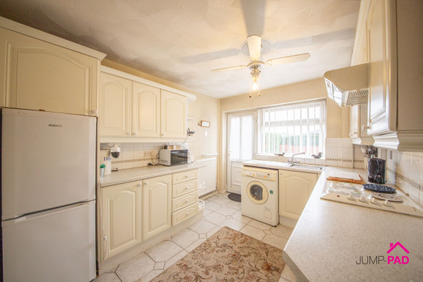  For Sale in Brignall Grove, Lowton | Jump-Pad – Newton-le-Willows - 5