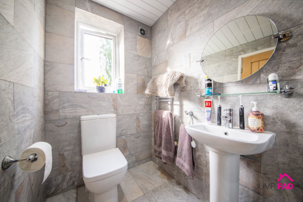  For Sale in Rosemary Drive, NEWTON-LE-WILLOWS | Jump-Pad – Newton-le-Willows - 19
