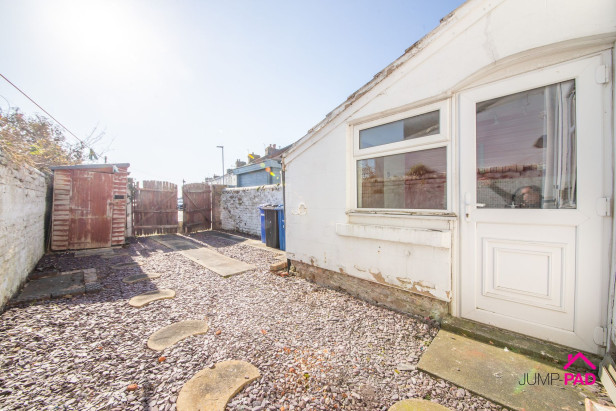  For Sale in Clay Lane, Burtonwood | Jump-Pad – Newton-le-Willows - 11