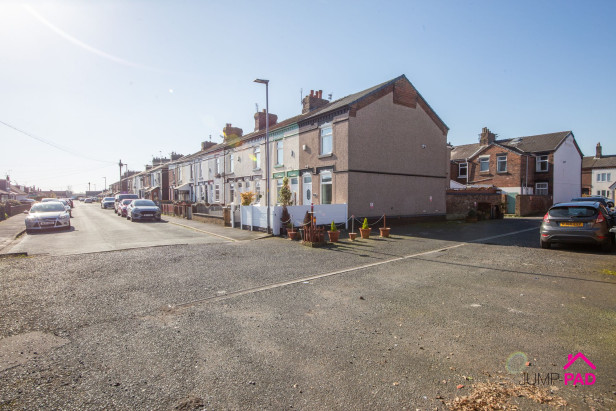  For Sale in Clay Lane, Burtonwood | Jump-Pad – Newton-le-Willows - 14