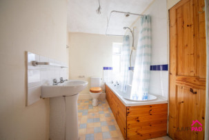  For Sale in Clay Lane, Burtonwood | Jump-Pad – Newton-le-Willows - 14