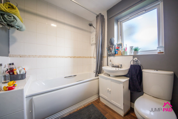  For Sale in Belvedere Road, NEWTON-LE-WILLOWS | Jump-Pad – Newton-le-Willows - 11