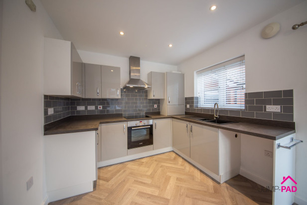  For Sale in Southmead, Lowton | Jump-Pad – Newton-le-Willows - 4