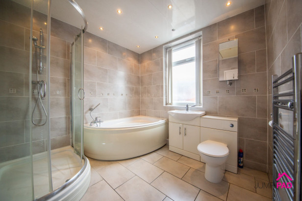  For Sale in Crown Street, NEWTON-LE-WILLOWS | Jump-Pad – Newton-le-Willows - 9