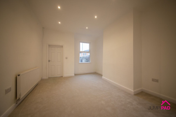  For Sale in Earle Street, NEWTON-LE-WILLOWS | Jump-Pad – Newton-le-Willows - 5